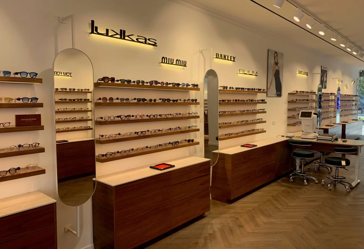 optical center 10