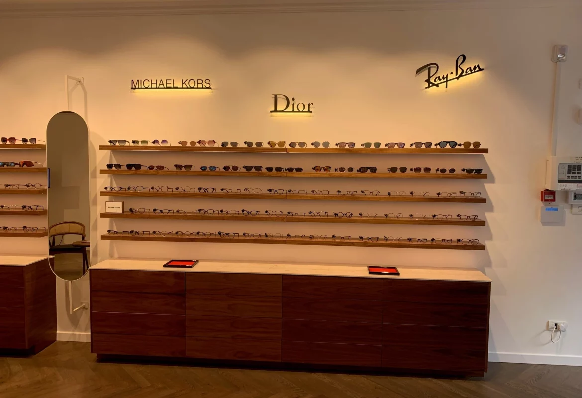 optical center 11